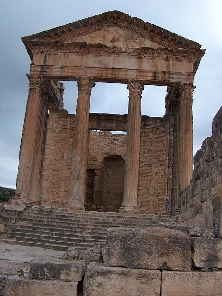 89 DOUGGA capitole.JPG